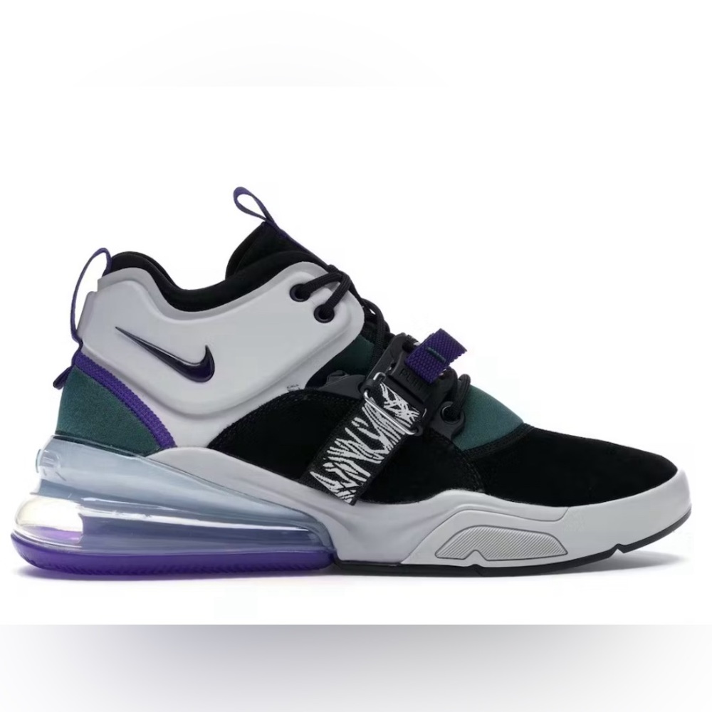 Nike Air Force 270 Carnivore - size 6Y / Wm 7.5